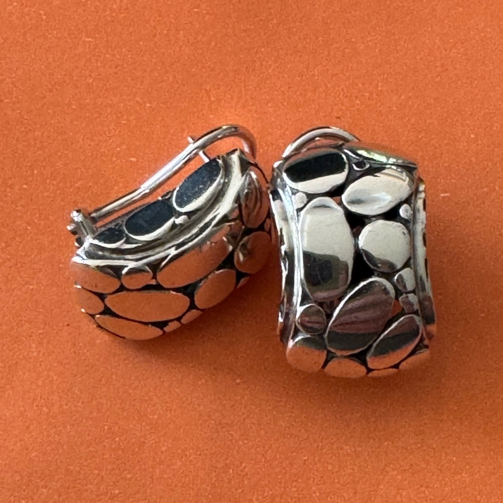 John Hardy Sterling Silver Kali Pebble Huggie Earrings